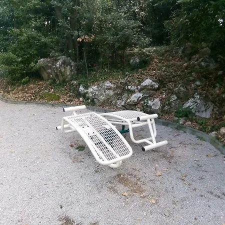 Tomic A-5 Apartmán